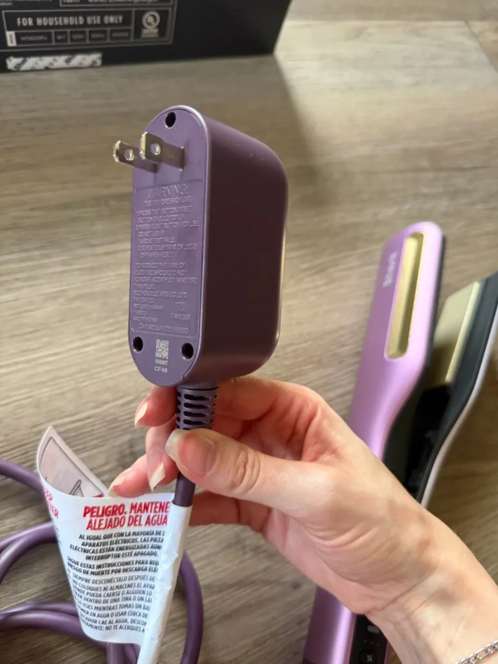 Shark Beauty SilkiPro Wet to Dry hair straightener in Plum Satin with box